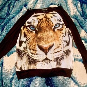 Tiger print shirt 🐅
